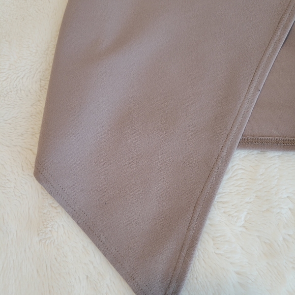 Dress - Picture 6 of 8